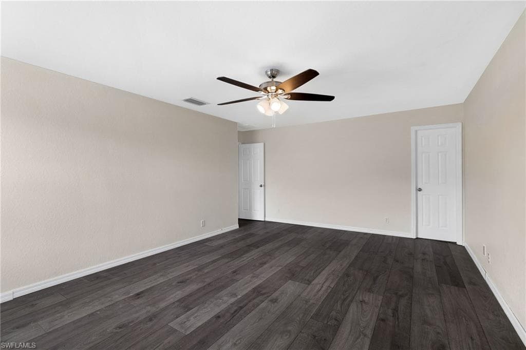 2201 Cape Heather CIR, CAPE CORAL FL 33991-33