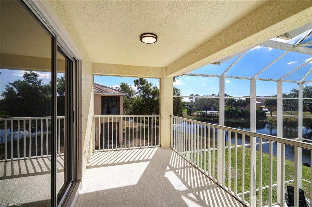 2201 Cape Heather CIR, CAPE CORAL FL 33991-40