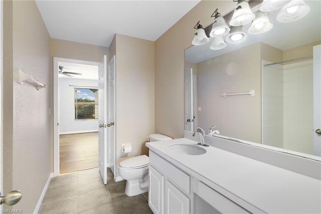 2201 Cape Heather CIR, CAPE CORAL FL 33991-28