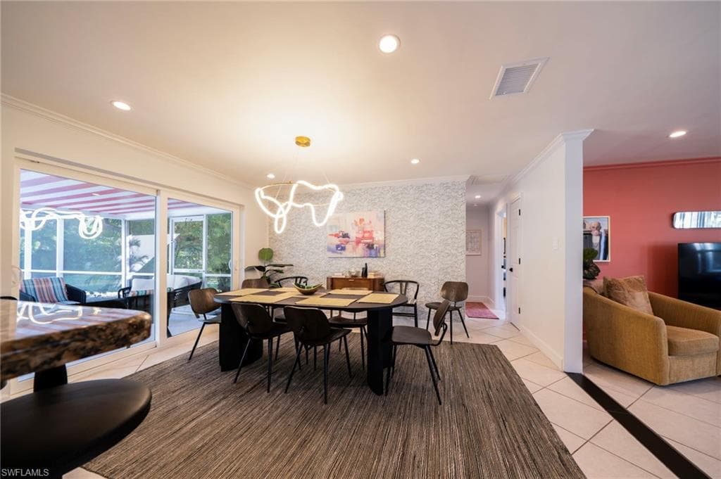 59 Wickliffe DR, NAPLES FL 34110-16