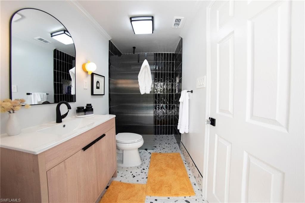 59 Wickliffe DR, NAPLES FL 34110-25