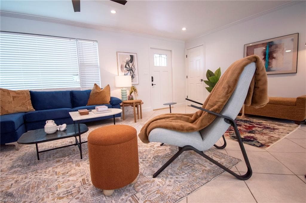 59 Wickliffe DR, NAPLES FL 34110-9