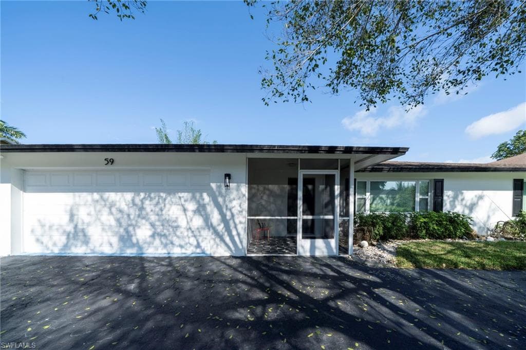 59 Wickliffe DR, NAPLES FL 34110-48