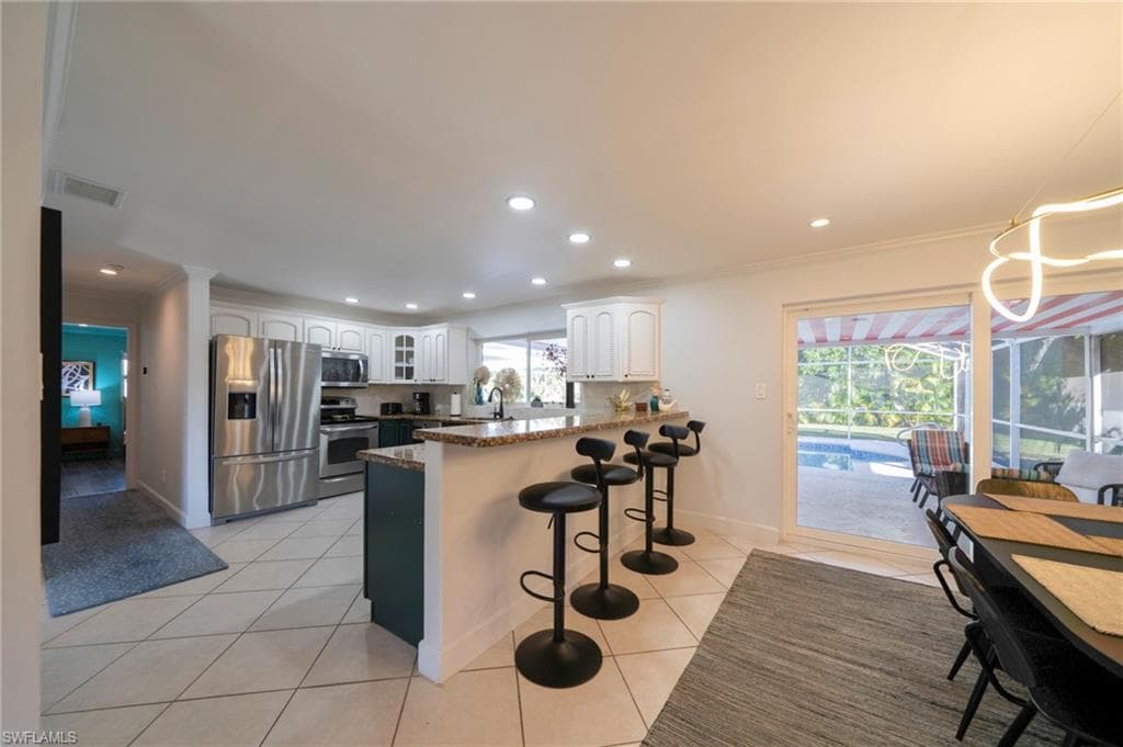 59 Wickliffe DR, NAPLES FL 34110-14