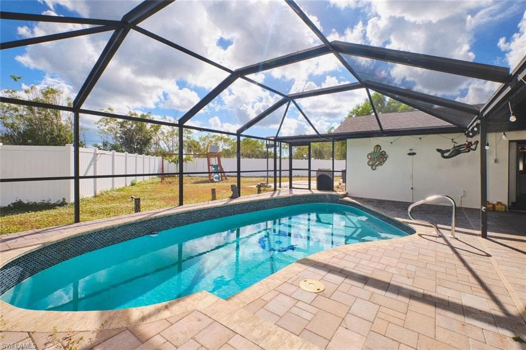 6451 Adelphi CIR, FORT MYERS FL 33919-25