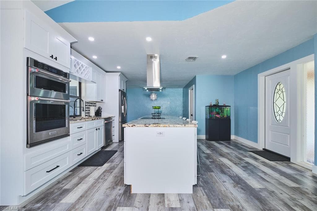 6451 Adelphi CIR, FORT MYERS FL 33919-4