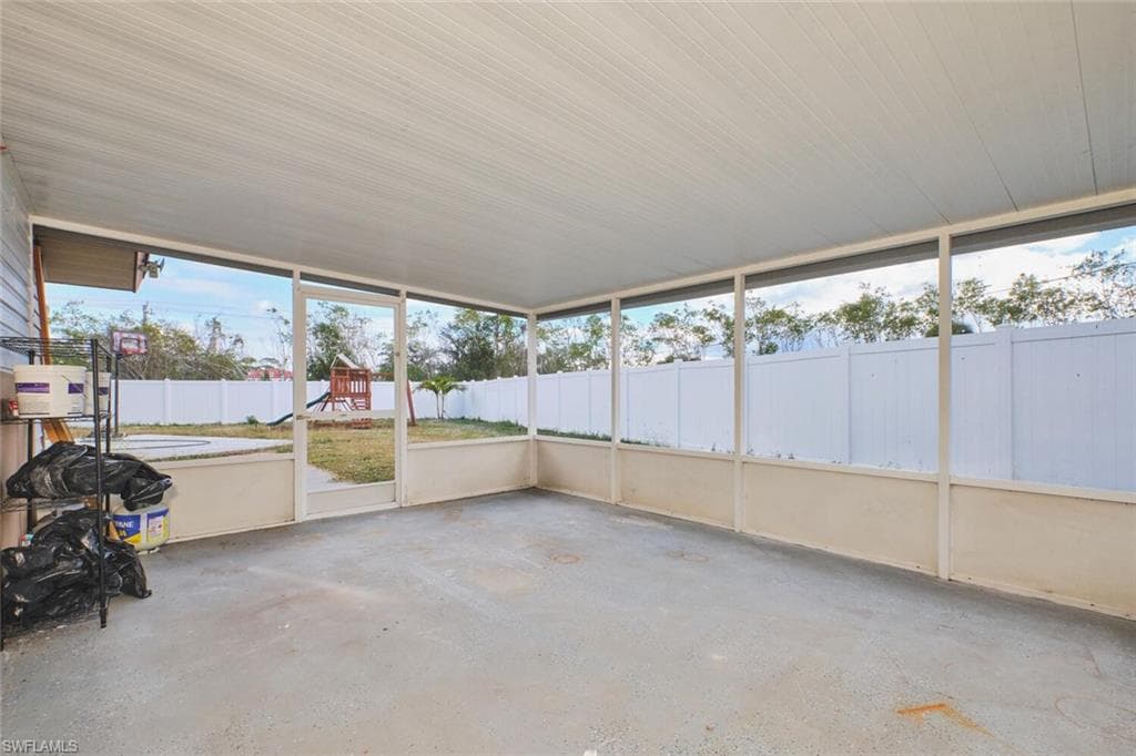 6451 Adelphi CIR, FORT MYERS FL 33919-39