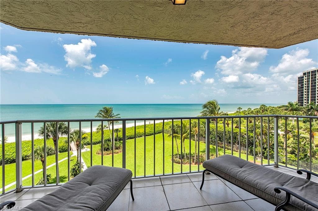 10701 Gulf Shore DR # 502, NAPLES FL 34108-11