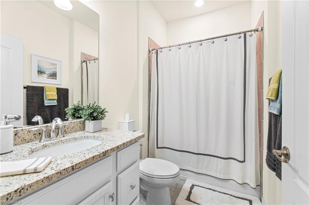 10369 Prato DR, FORT MYERS FL 33913-9