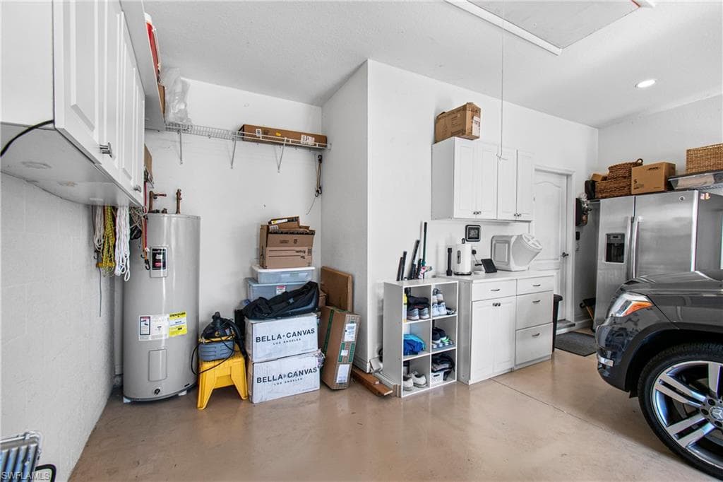 10369 Prato DR, FORT MYERS FL 33913-38