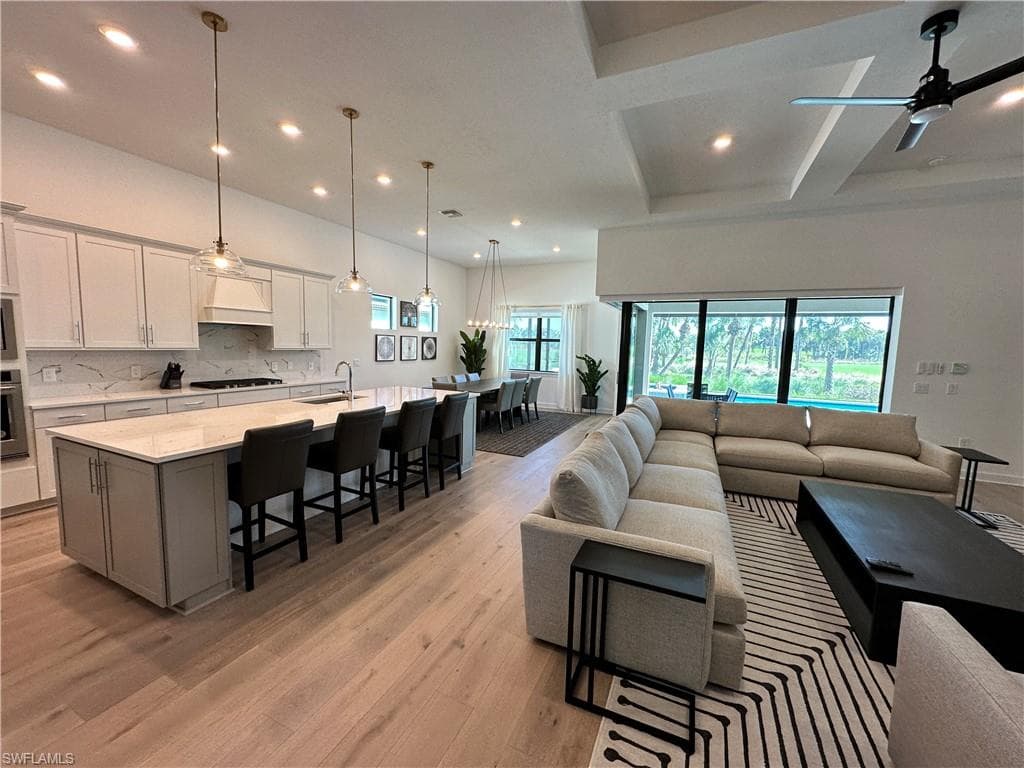 9260 Cormorant DR-1
