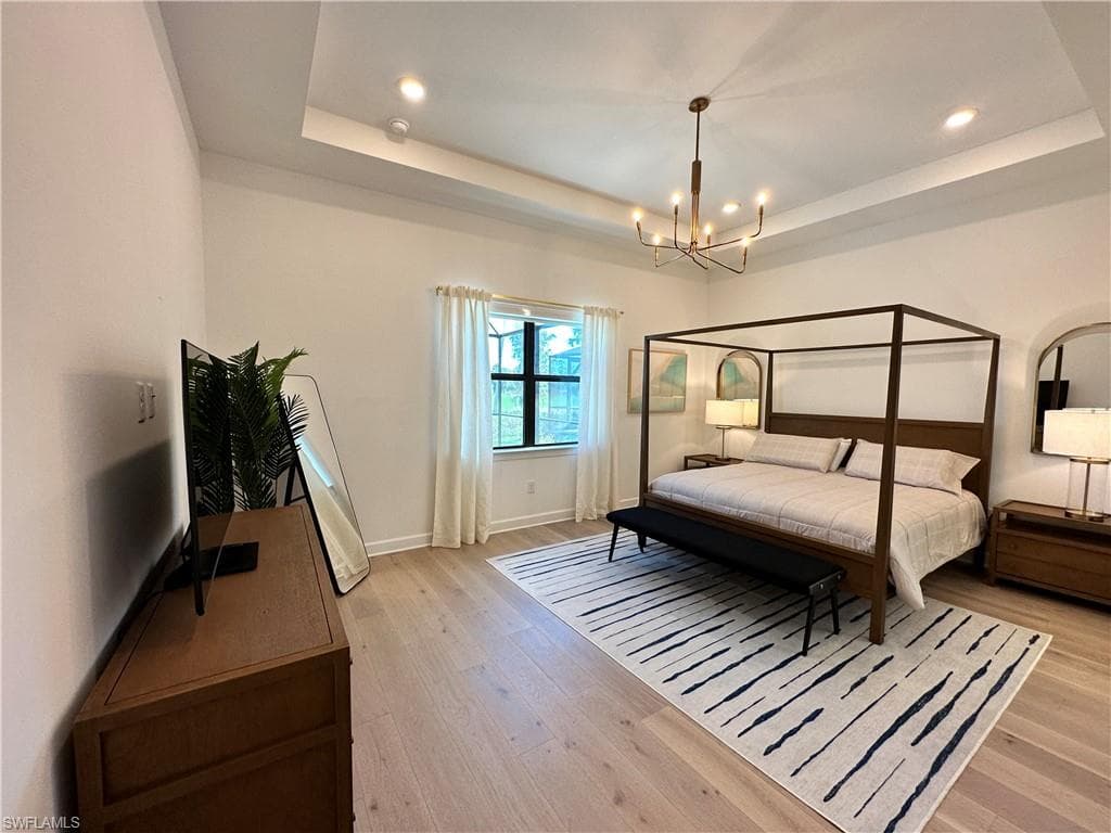 9260 Cormorant DR-16
