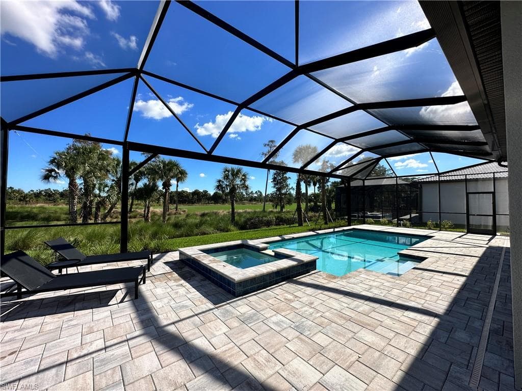 9260 Cormorant DR-11
