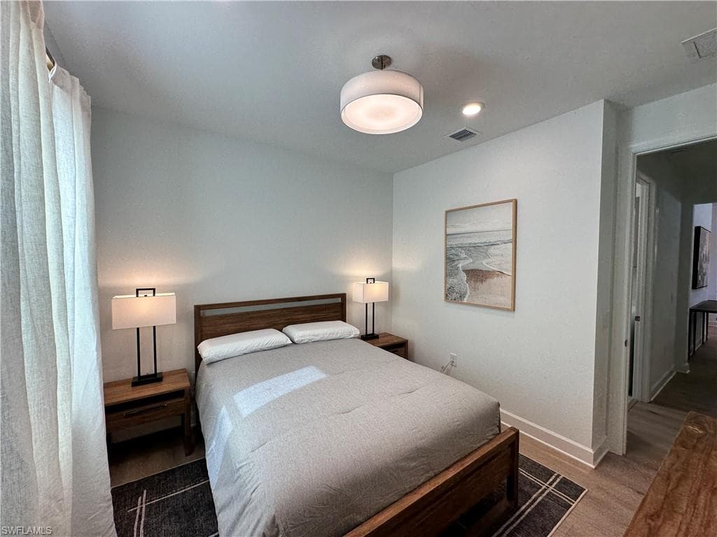 9260 Cormorant DR-27