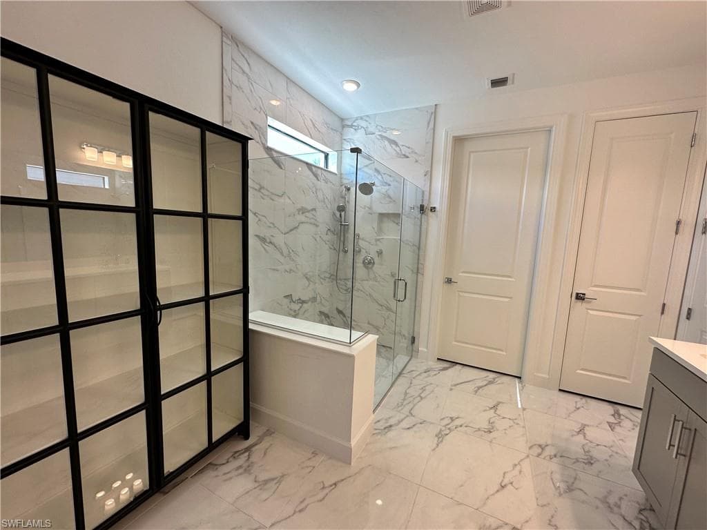 9260 Cormorant DR-19