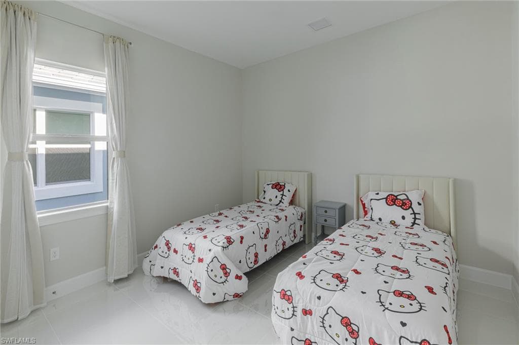 8982 Gustavia CT-26