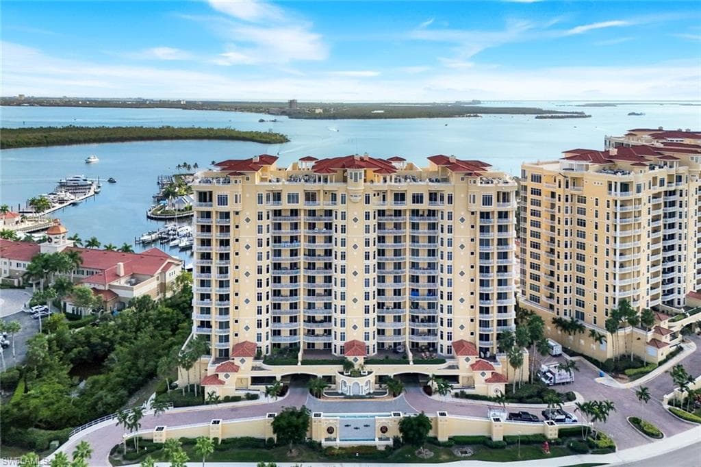 6021 Silver King BLVD # 203, CAPE CORAL FL 33914-42