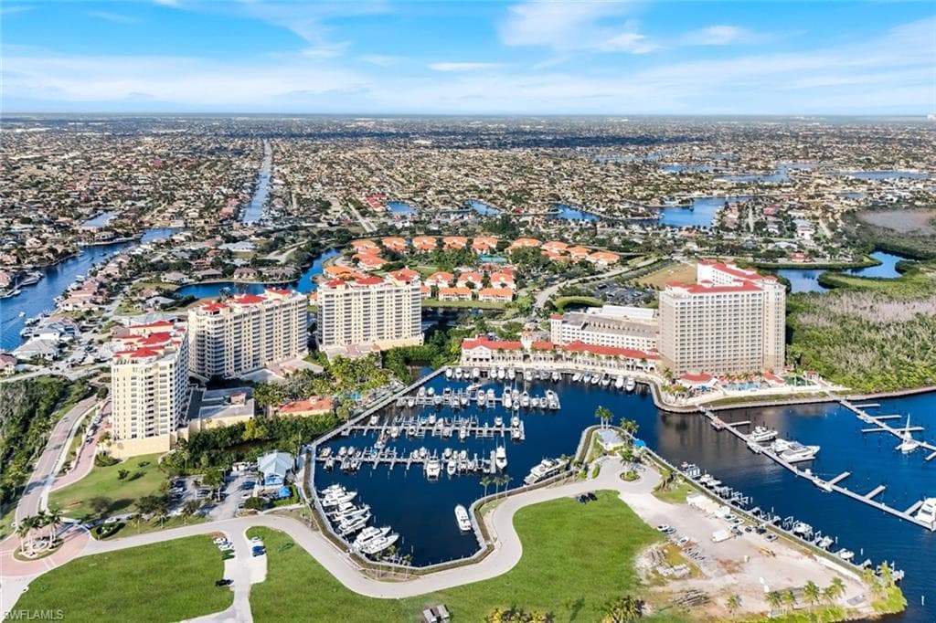 6021 Silver King BLVD # 203, CAPE CORAL FL 33914-47