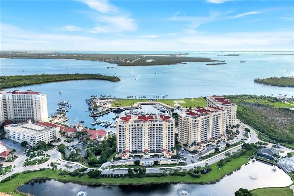 6021 Silver King BLVD # 203, CAPE CORAL FL 33914-43