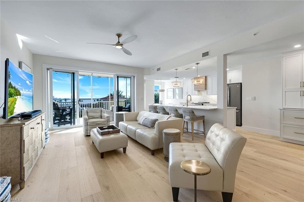 6021 Silver King BLVD # 203, CAPE CORAL FL 33914-3