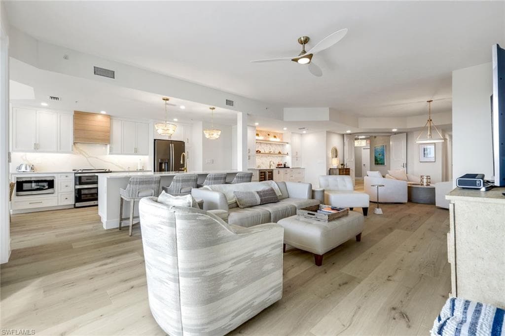 6021 Silver King BLVD # 203, CAPE CORAL FL 33914-7