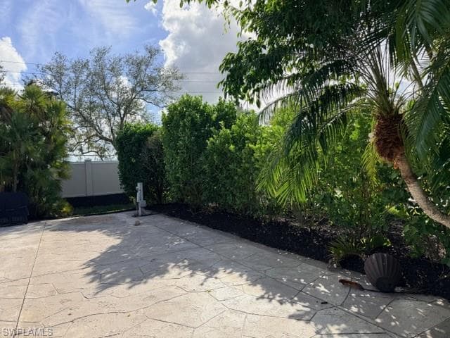 4604 Southern Breeze DR, NAPLES FL 34114-3