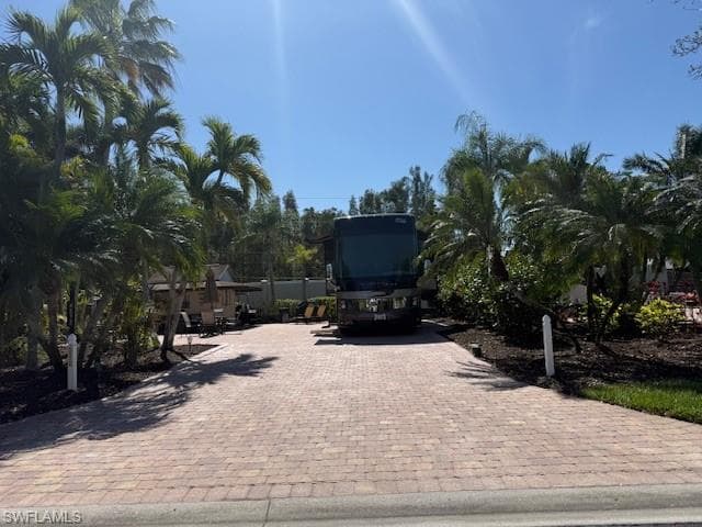 4572 Southern Breeze DR, NAPLES FL 34114-1