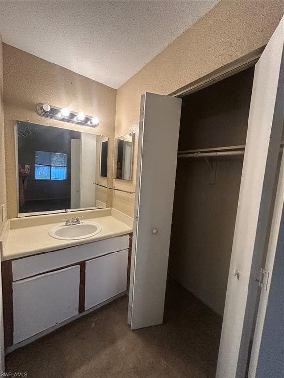 2875 Winkler AVE # 502, FORT MYERS FL 33916-11