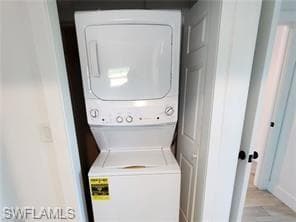 4330 Gulfstream DR, NAPLES FL 34112-11