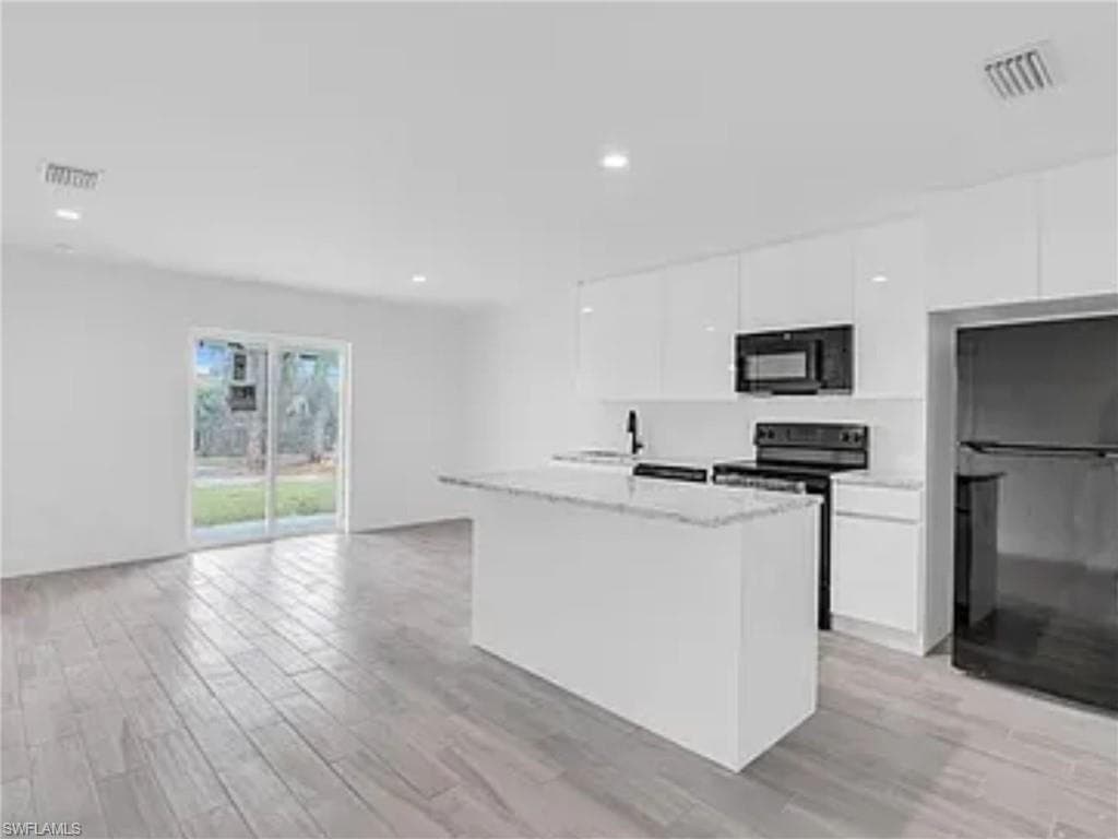 3120 Peters AVE, NAPLES FL 34112-2