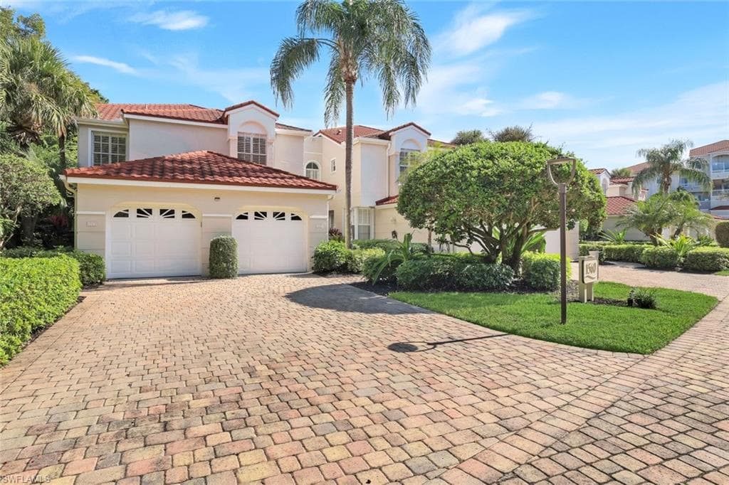 1560 Clermont DR D-201-21
