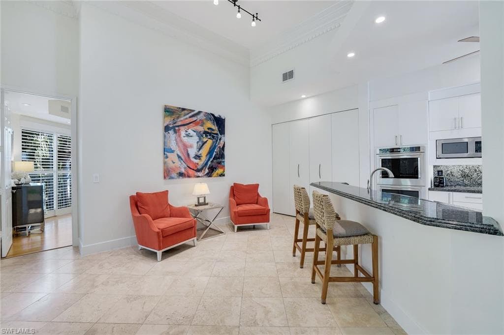 1560 Clermont DR D-201-4