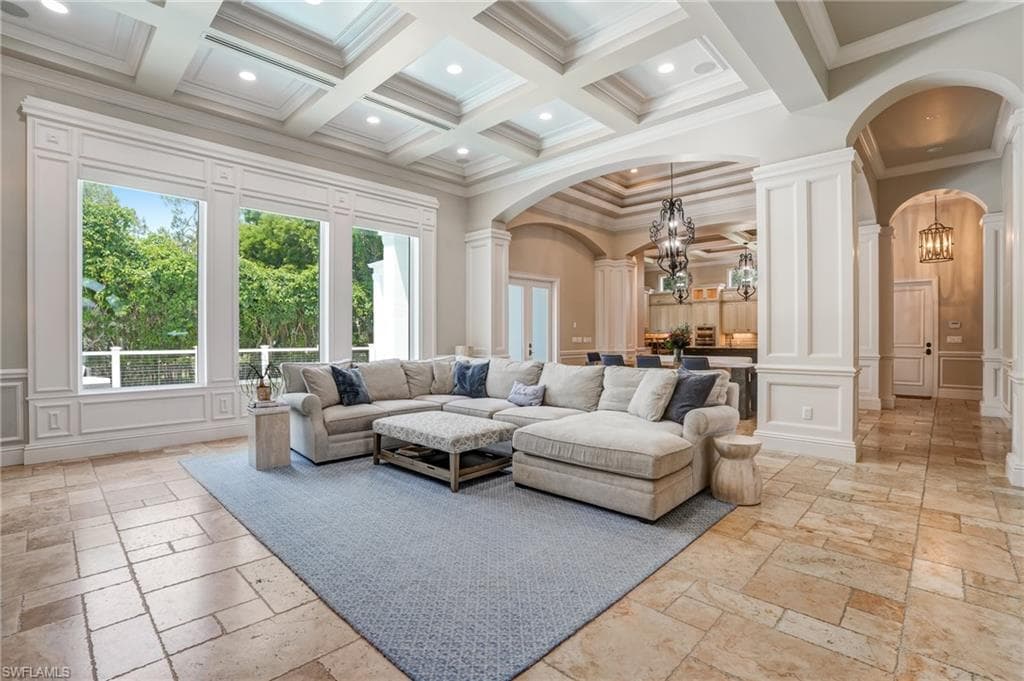 7562 Cordoba CIR, NAPLES FL 34109-6