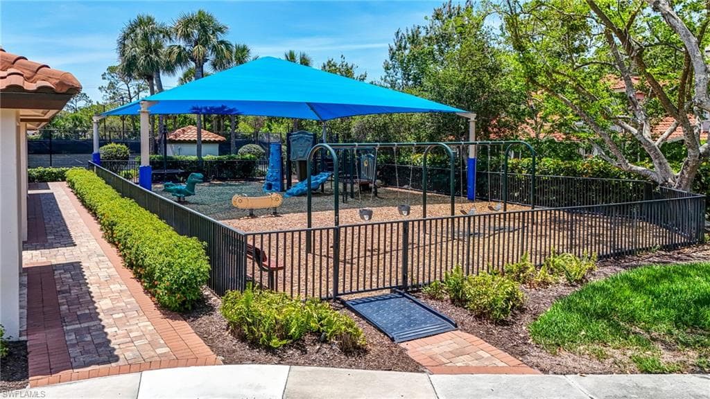 7562 Cordoba CIR, NAPLES FL 34109-43