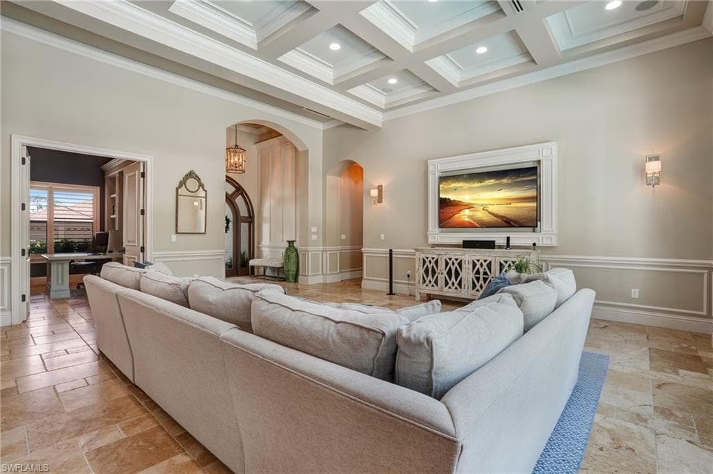 7562 Cordoba CIR, NAPLES FL 34109-7