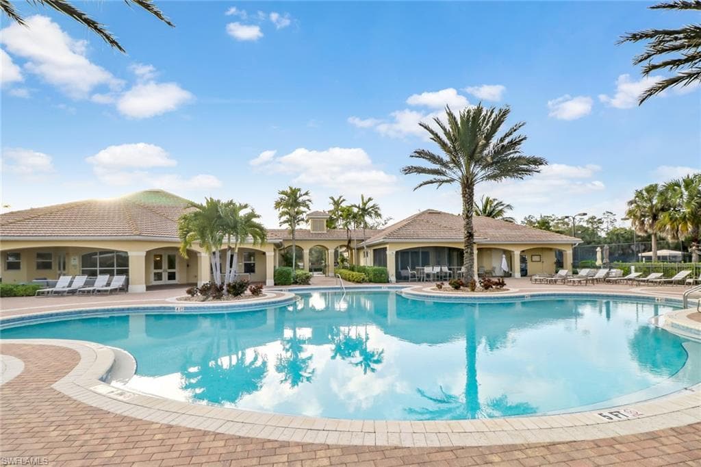 15464 Cortona WAY, NAPLES FL 34120-33