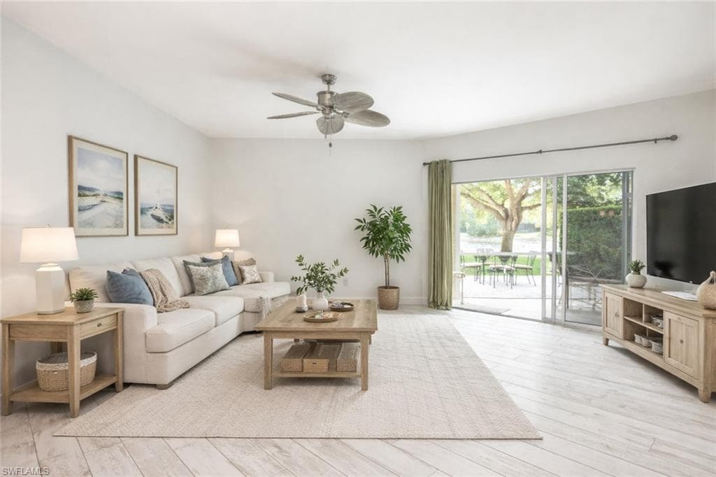 1240 Shady Rest LN # 104, NAPLES FL 34103-4