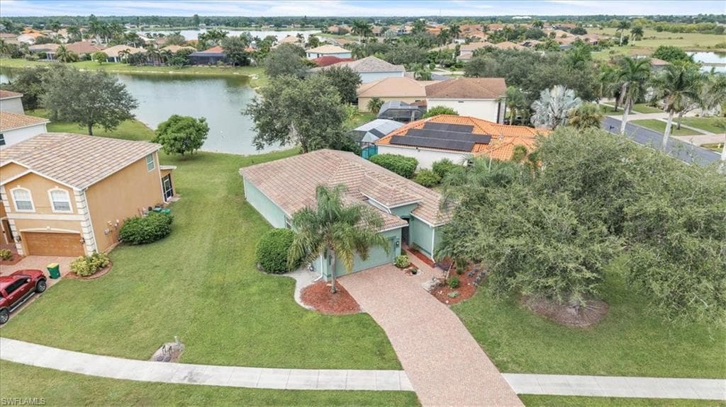 2673 Fishtail Palm CT, NAPLES FL 34120-30