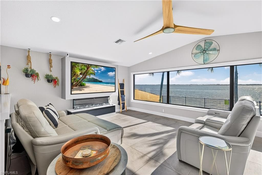 3907 SE 21st PL, CAPE CORAL FL 33904-5