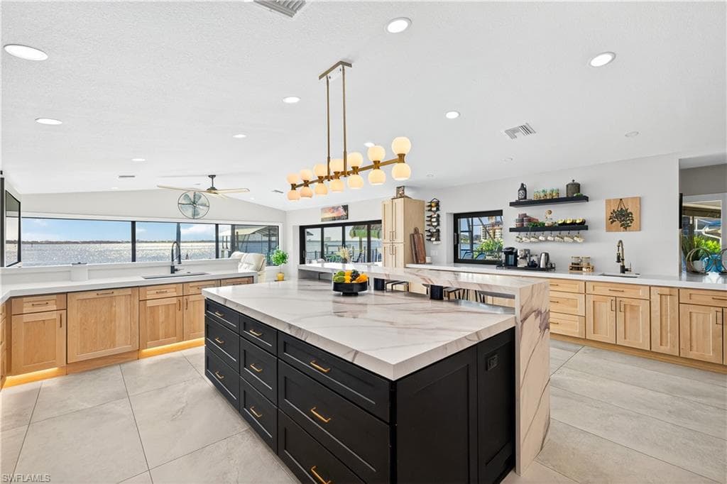 3907 SE 21st PL, CAPE CORAL FL 33904-14