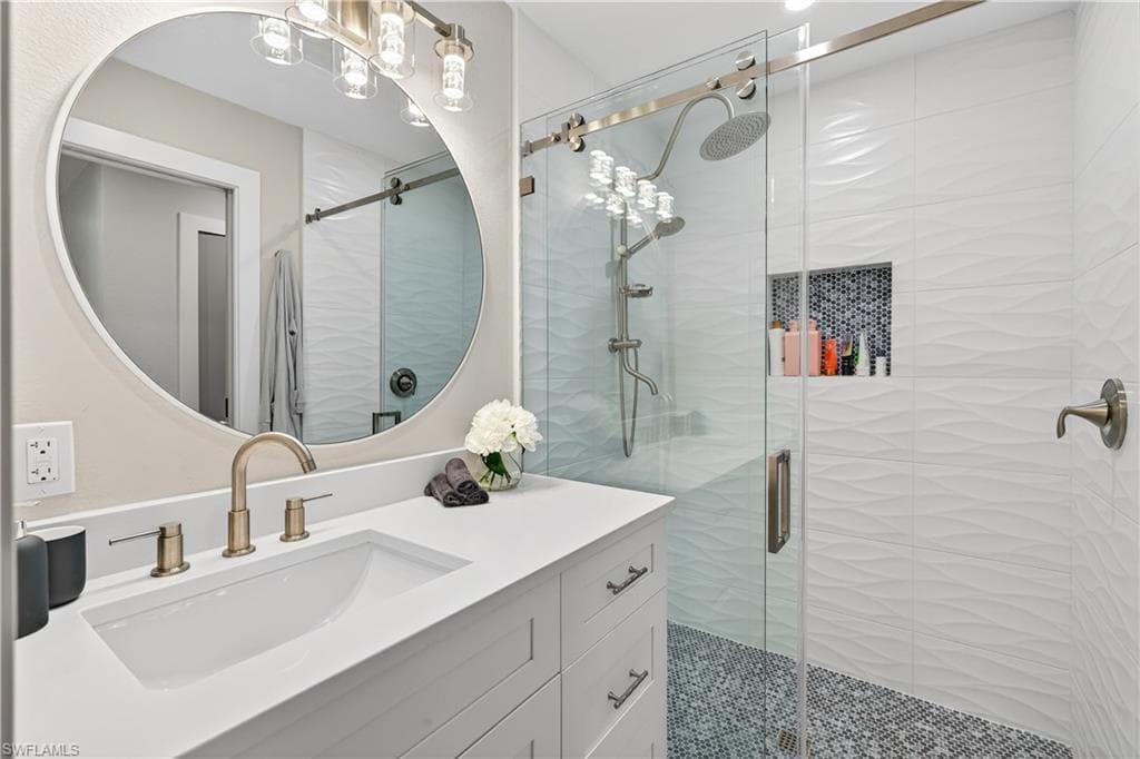 3907 SE 21st PL, CAPE CORAL FL 33904-26