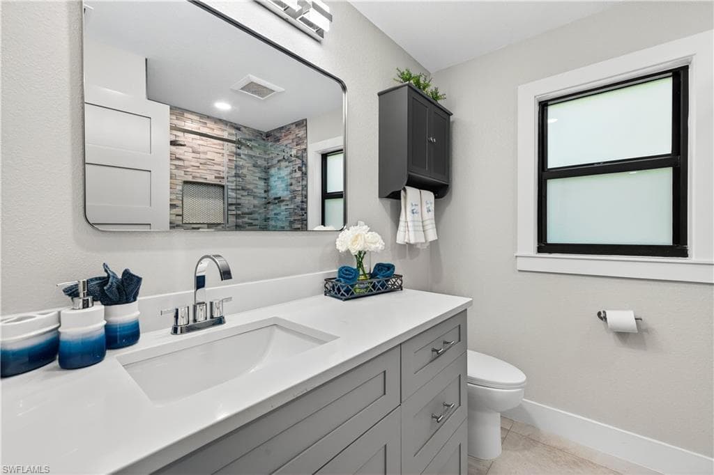 3907 SE 21st PL, CAPE CORAL FL 33904-28