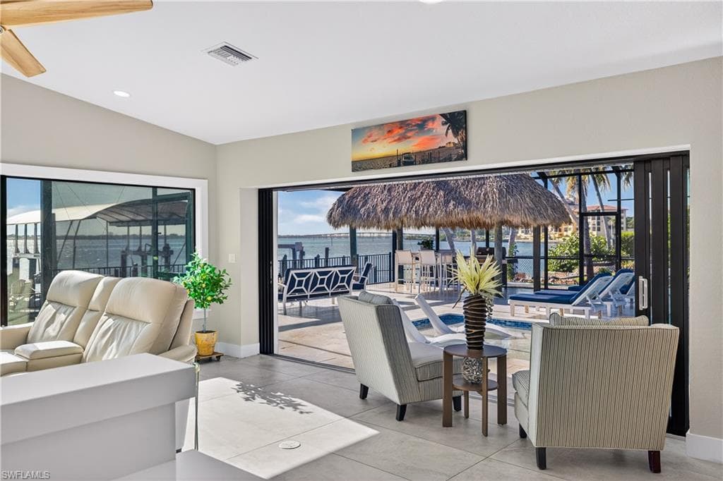 3907 SE 21st PL, CAPE CORAL FL 33904-9