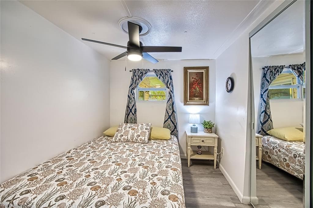 114 Moorhead MNR # 114, NAPLES FL 34112-25