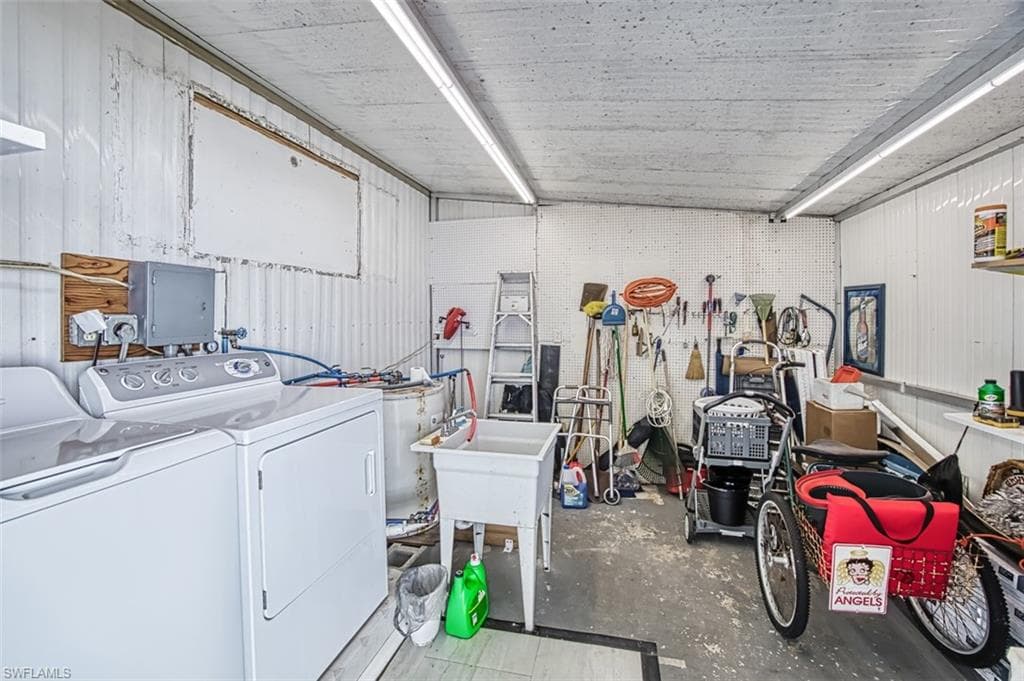 114 Moorhead MNR # 114, NAPLES FL 34112-27