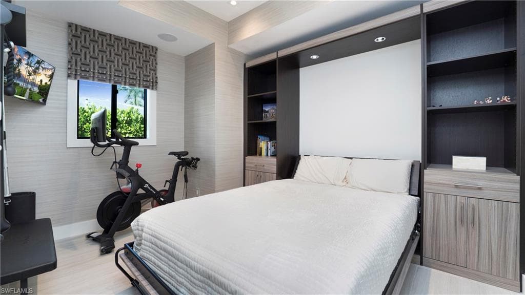 1650 Mullet CT, NAPLES FL 34102-25