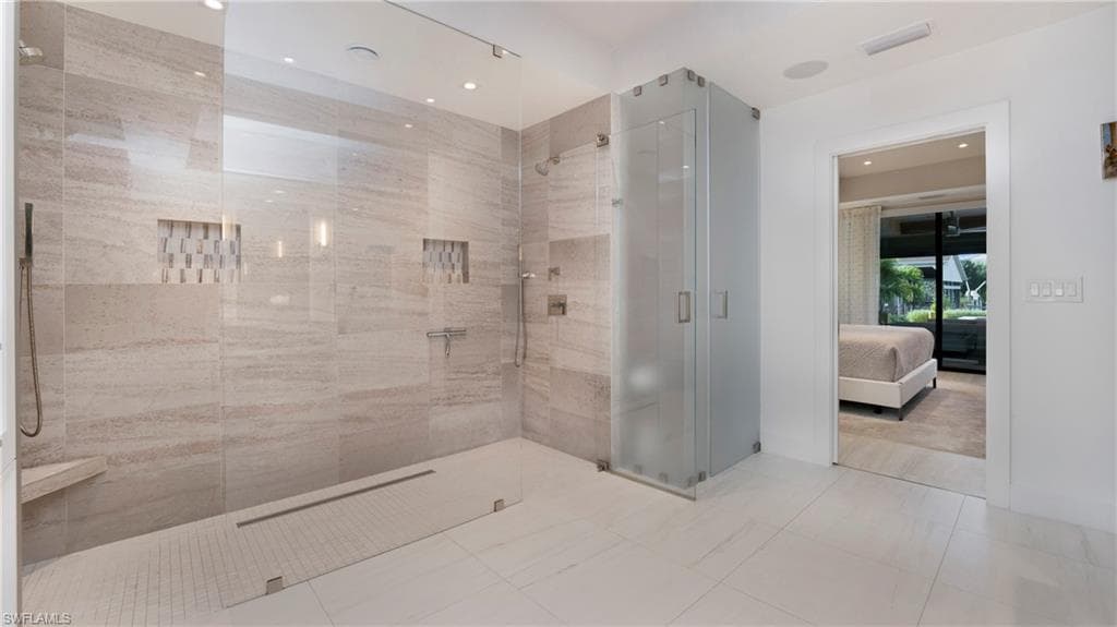 1650 Mullet CT, NAPLES FL 34102-19