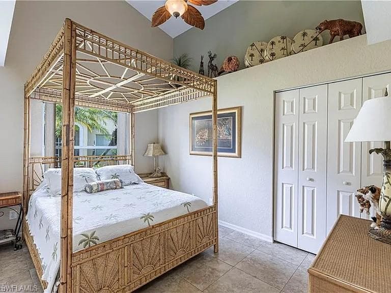 5595 Greenwood CIR # 92, NAPLES FL 34112-13