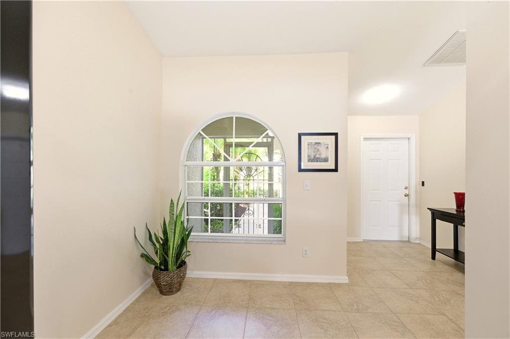 6222 Shadowood CIR, NAPLES FL 34112-5