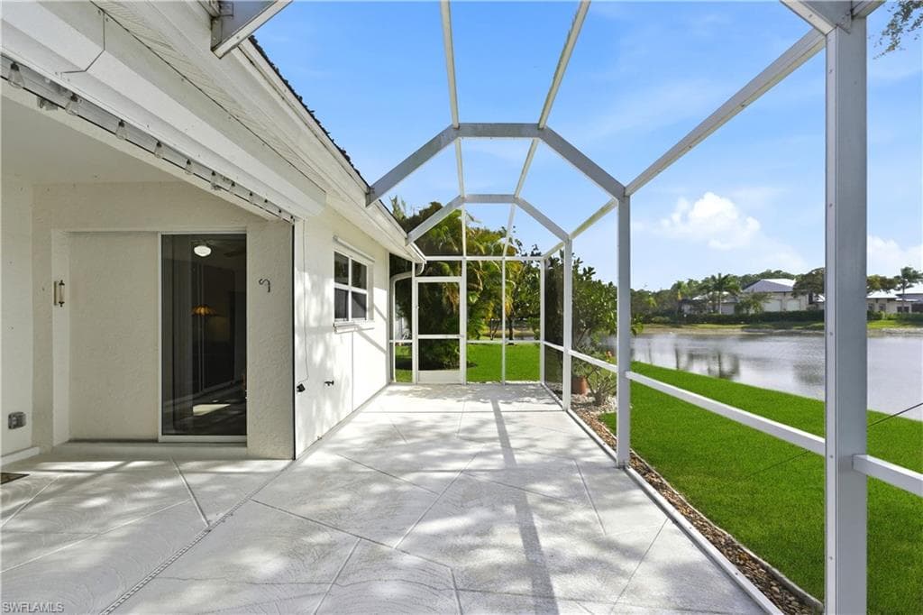 6222 Shadowood CIR, NAPLES FL 34112-24